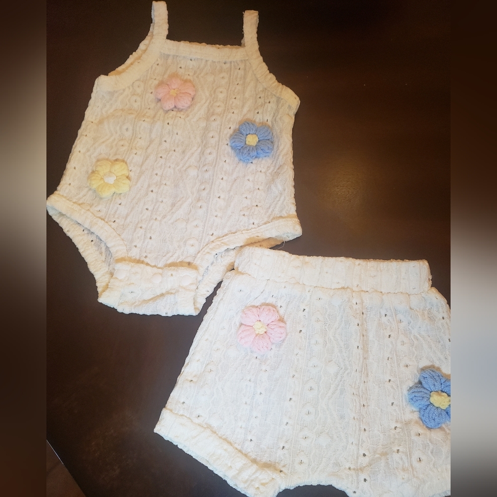 Adorable Cream Knit Baby Onesie & Short Set with Floral Accents. Size 1-3m